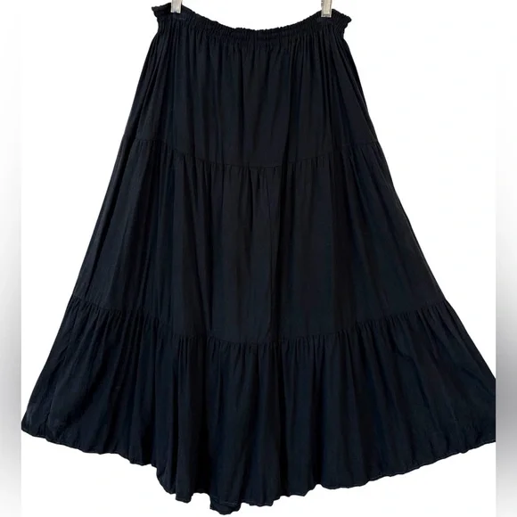 Vintage 80s Black Tiered Maxi Skirt~Goth Boho Prairie Western Size XL - Picture 1 of 5